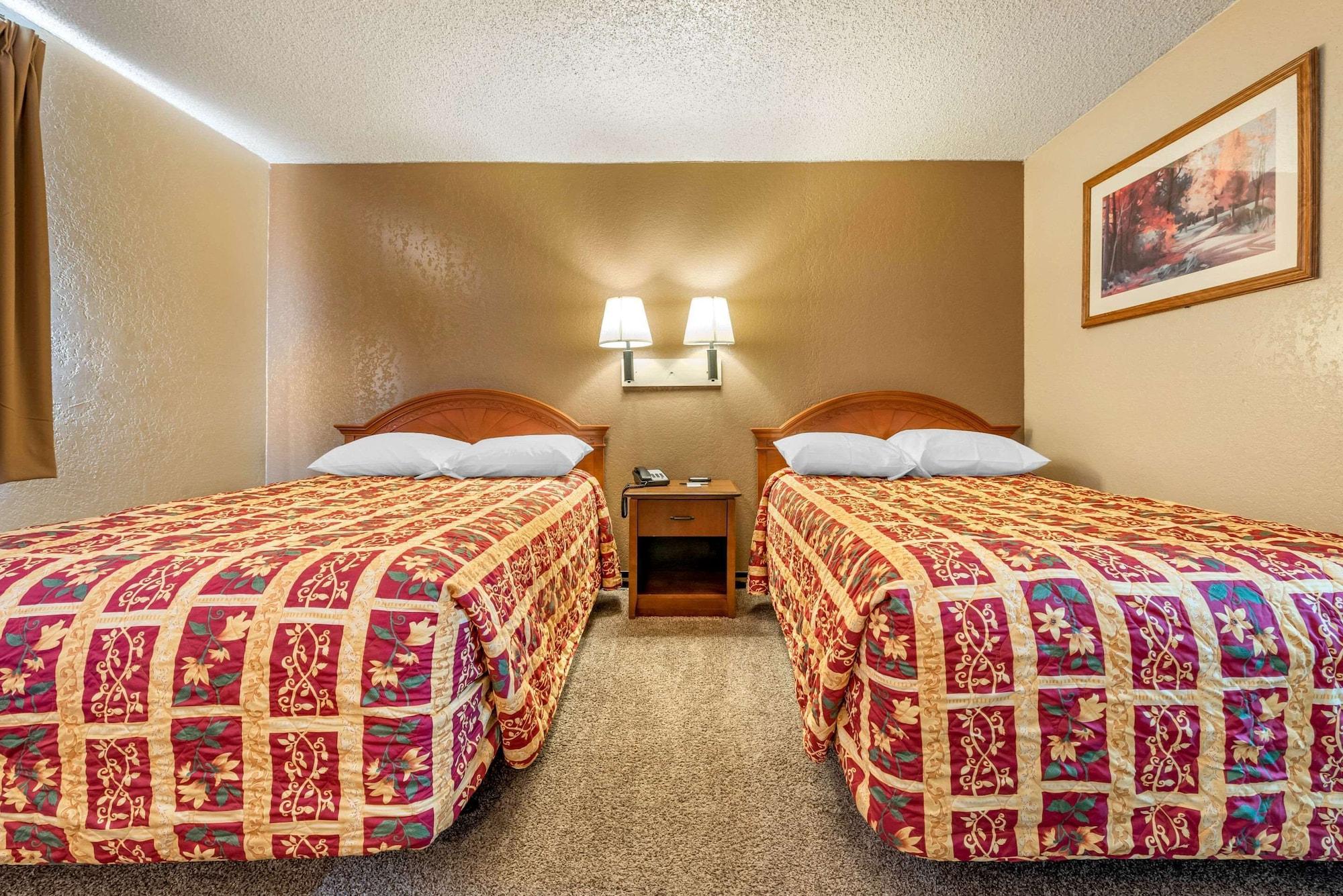 Rodeway Inn Пуэбло Экстерьер фото